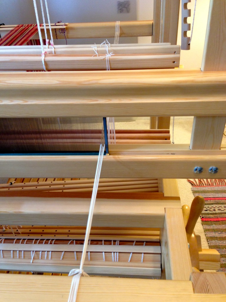 Stabilizing Cords Help Keep Shafts Balanced stabilize shafts for handwoven Rosepath band