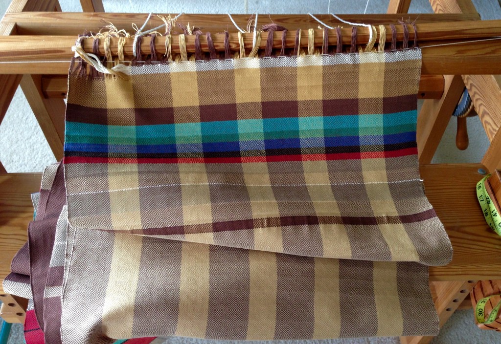 Now we see the beginning of the warp!