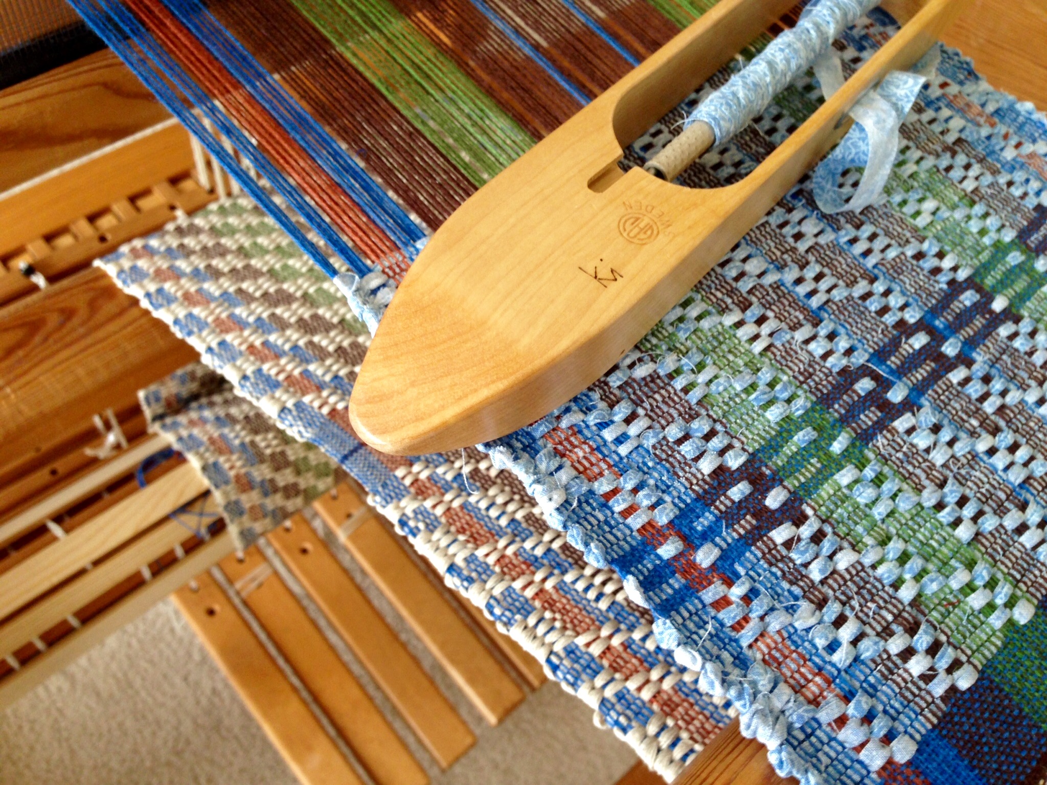 Rag Weaving with a Boat Shuttle – Warped for Good