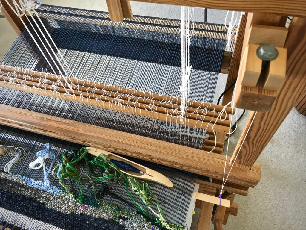 Positioning a cartoon under the warp.