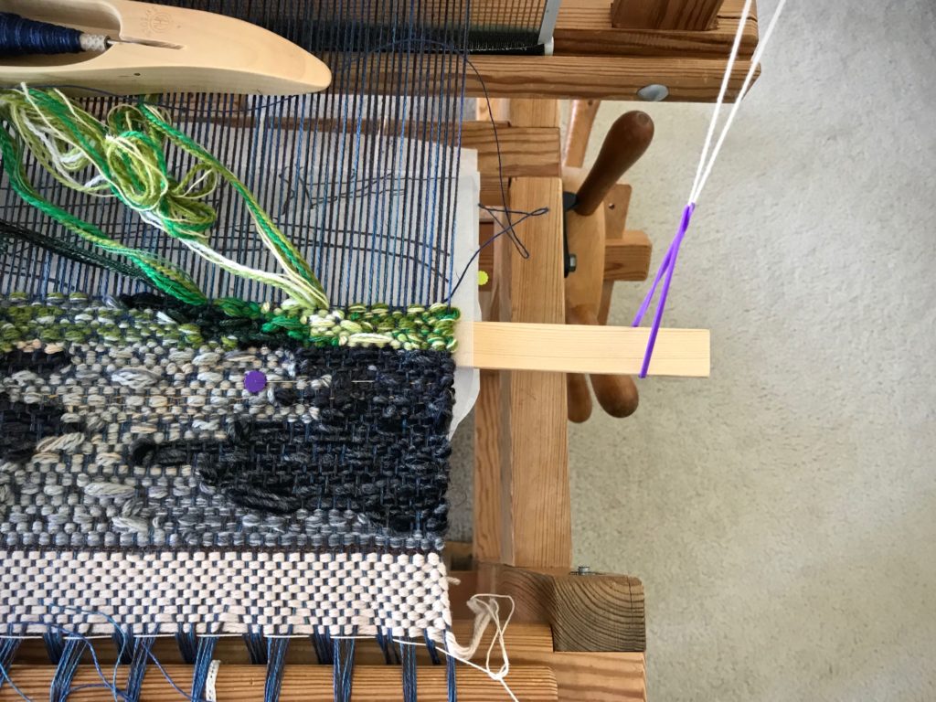 Managing a cartoon for tapestry weaving.